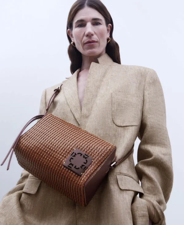 Adolfo Dominguez Bolsos>Bandolera Mediana Reciclada Trenzada Chocolate