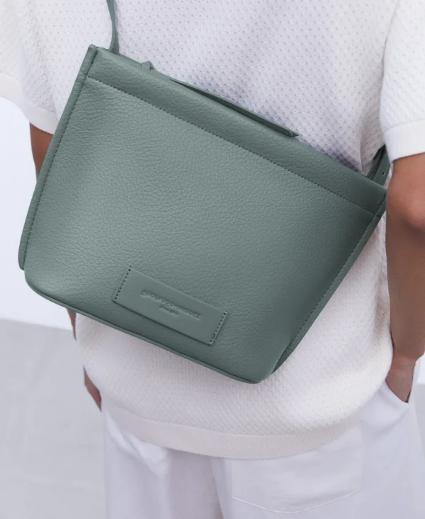 Adolfo Dominguez Bolsos>Bandolera Mediana Textura Grano Verde