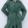 Adolfo Dominguez Abrigos Y Chaquetas>Gabardina Corta En Algodon Y Nailon Verde